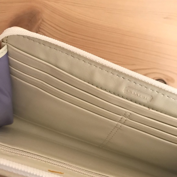 Large Coach wristlet - Picture 7 of 11